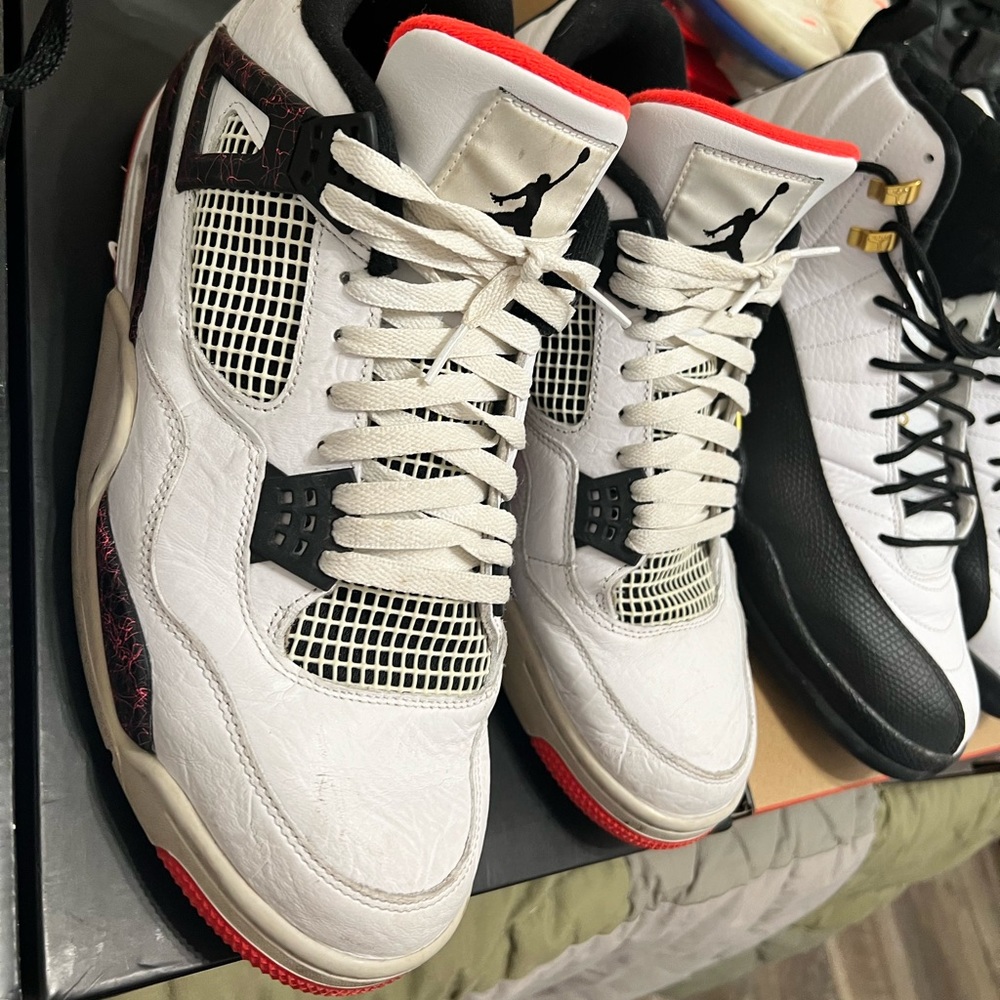 Jordan 4